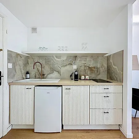 Studioluxcannes - Premium Avec Baignoire A Cannes, A 2 Min Et Palais Des Festivals * Канны