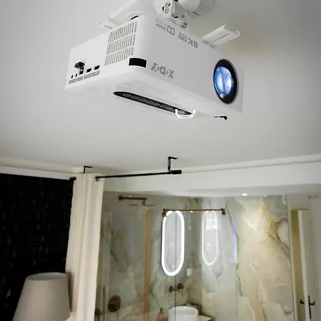 Апартаменты Studioluxcannes - Premium Avec Baignoire A Cannes, A 2 Min Et Palais Des Festivals Канны