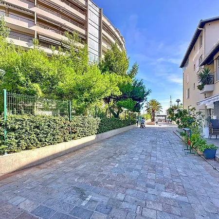 Studioluxcannes - Premium Avec Baignoire A Cannes, A 2 Min Et Palais Des Festivals