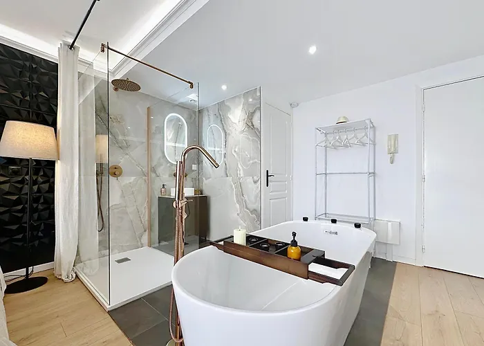 Studioluxcannes - Premium Avec Baignoire A Cannes, A 2 Min Et Palais Des Festivals Apartment