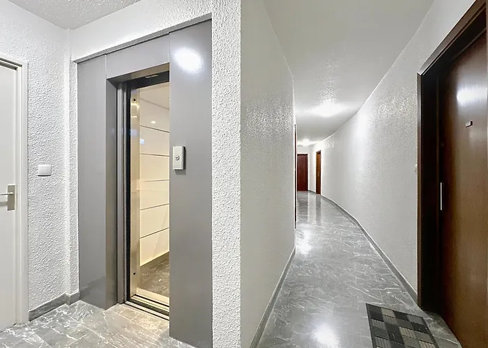 Apartment Studioluxcannes - Premium Avec Baignoire A Cannes, A 2 Min Et Palais Des Festivals Cannes