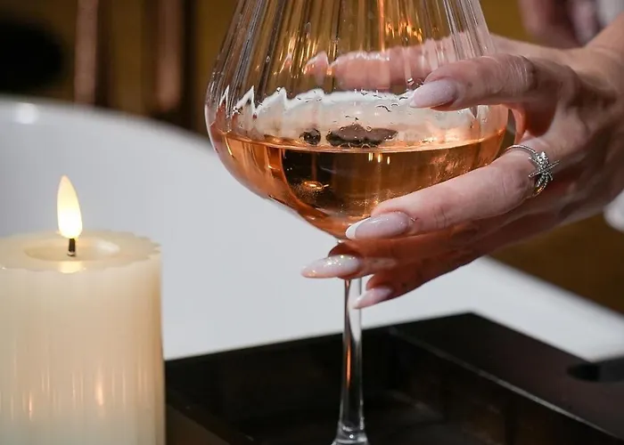 Studioluxcannes - Premium Avec Baignoire A Cannes, A 2 Min Et Palais Des Festivals Apartment