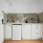 Апартаменты Studioluxcannes - Premium Avec Baignoire A Cannes, A 2 Min Et Palais Des Festivals *